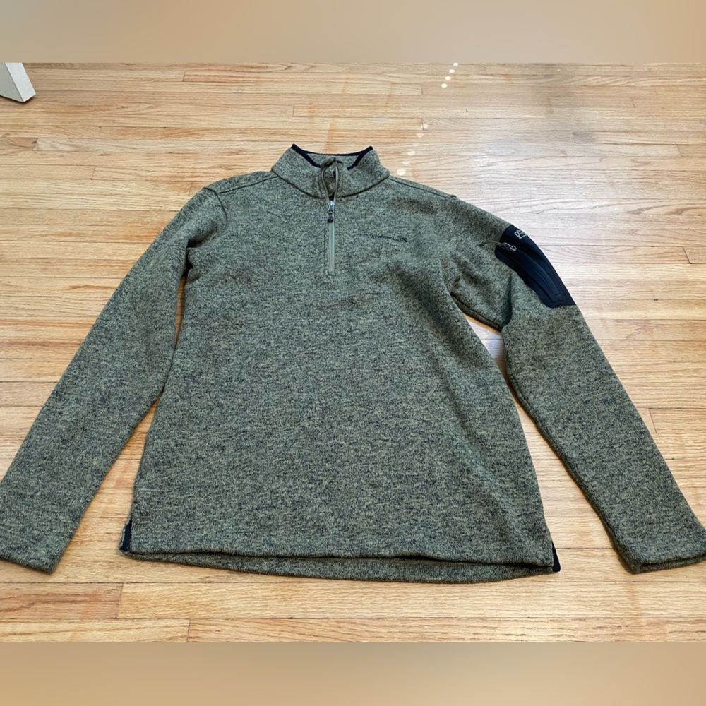 Mens Avalanche 1/4 Zip Pullover Fleece / Sweater pocket on sleeve size medium